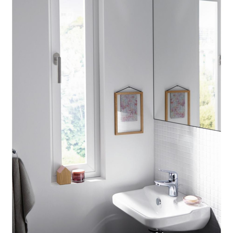 Смеситель для раковины хром Hansgrohe Novus 71020000