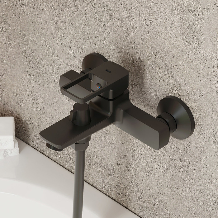 Смеситель для ванны чёрный Iddis Bild BILBL00i02WA