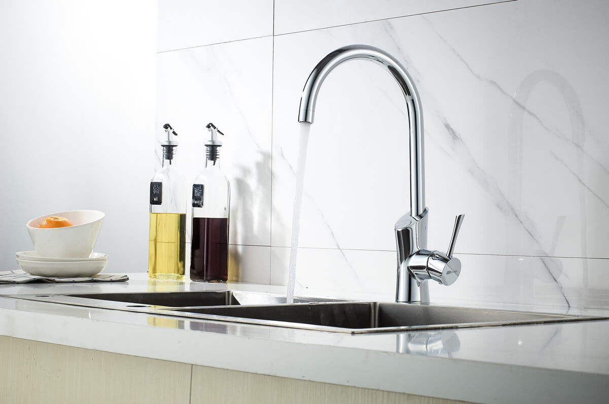 Смеситель для кухни хром Lemark Comfort LM3072C