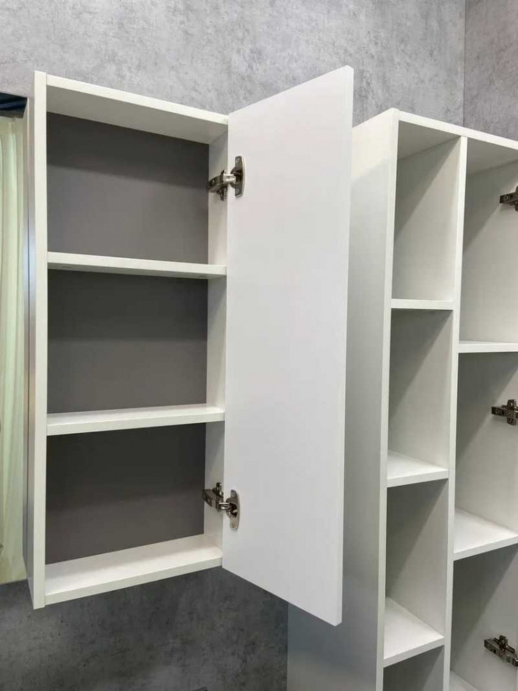 Зеркало-шкаф белое 90x80см Comforty 00004137130CF
