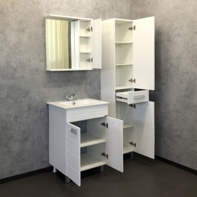 Зеркало-шкаф белое 60x63см Comforty 00-00001639CF