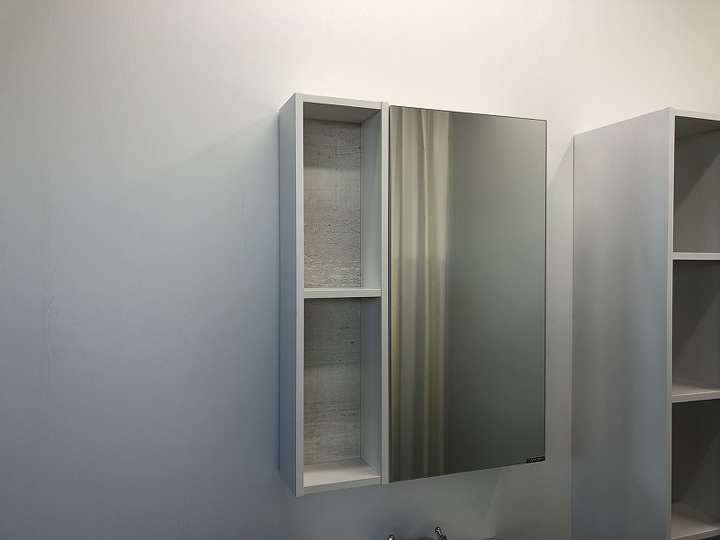 Зеркало-шкаф дуб белый 60x80см Comforty 00004147599CF