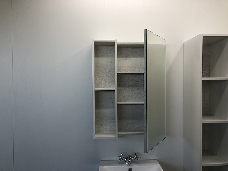 Зеркало-шкаф дуб белый 60x80см Comforty 00004147599CF
