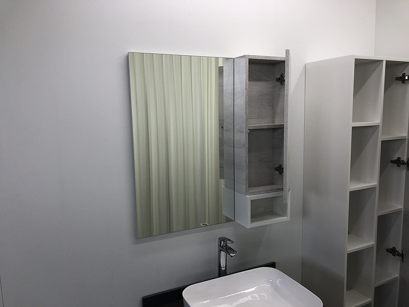 Зеркало-шкаф дуб белый 75x80см Comforty 00004144199CF
