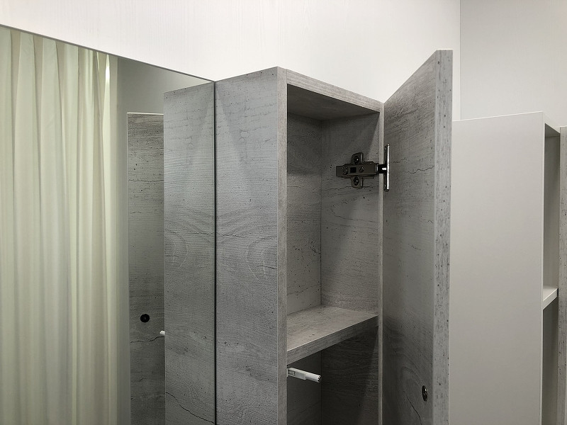 Зеркало-шкаф дуб белый 75x80см Comforty 00004144199CF