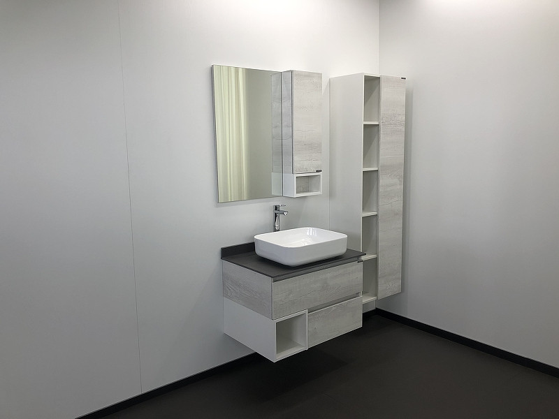 Зеркало-шкаф дуб белый 75x80см Comforty 00004144199CF