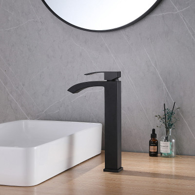 Смеситель для раковины черный Abber Wasserfall AF8611B