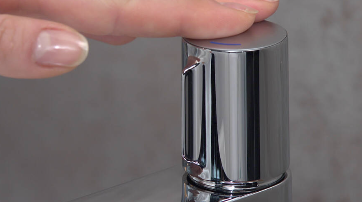 Смеситель для раковины Hansgrohe Talis Select E 240 со сливным гарнитуром хром 71752000