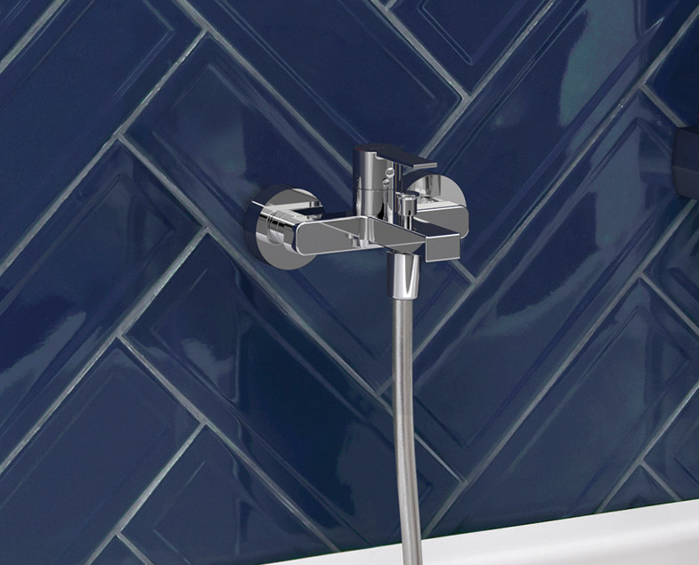 Смеситель для ванны и душа хром Vitra Flo S A41937EXP