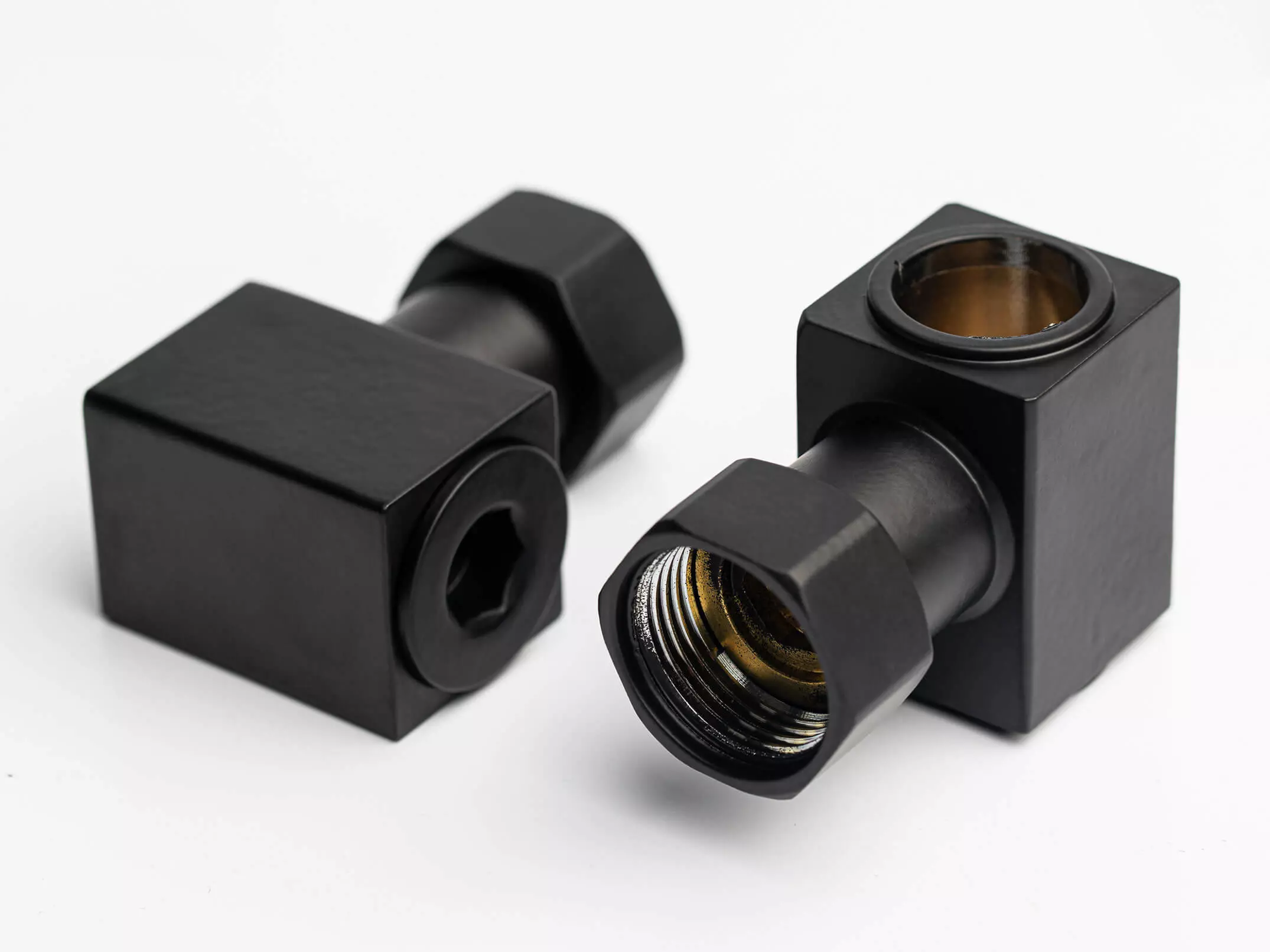 Уголок квадратный с американкой Luxon 3/4ВРx1/2НР, черный матовый (758SCH040504-RAL9005) - 2 шт (пара)