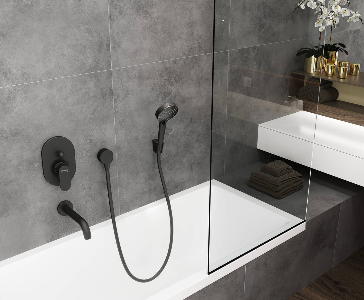 Однорычажный смеситель Hansgrohe Vernis Blend для ванны скрытого монтажа 71449670, матовый черный