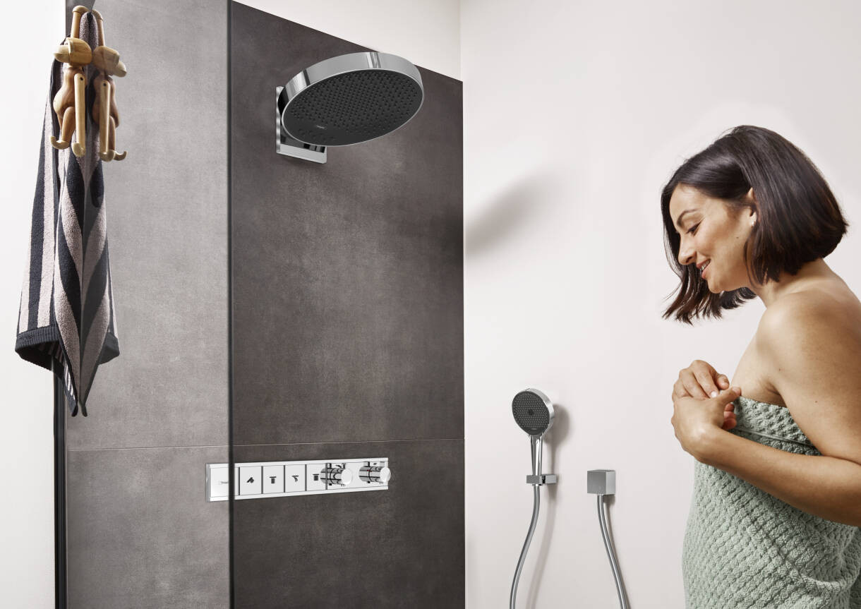 Термостат скрытого монтажа чёрный хром Hansgrohe 15382340