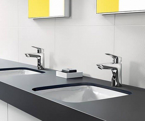 Однорычажный смеситель для раковины Hansgrohe Logis 100 с донным клапаном