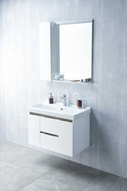 Зеркальный шкаф белый/грецкий орех 80см Aquaton Рене 1A222502NRC80