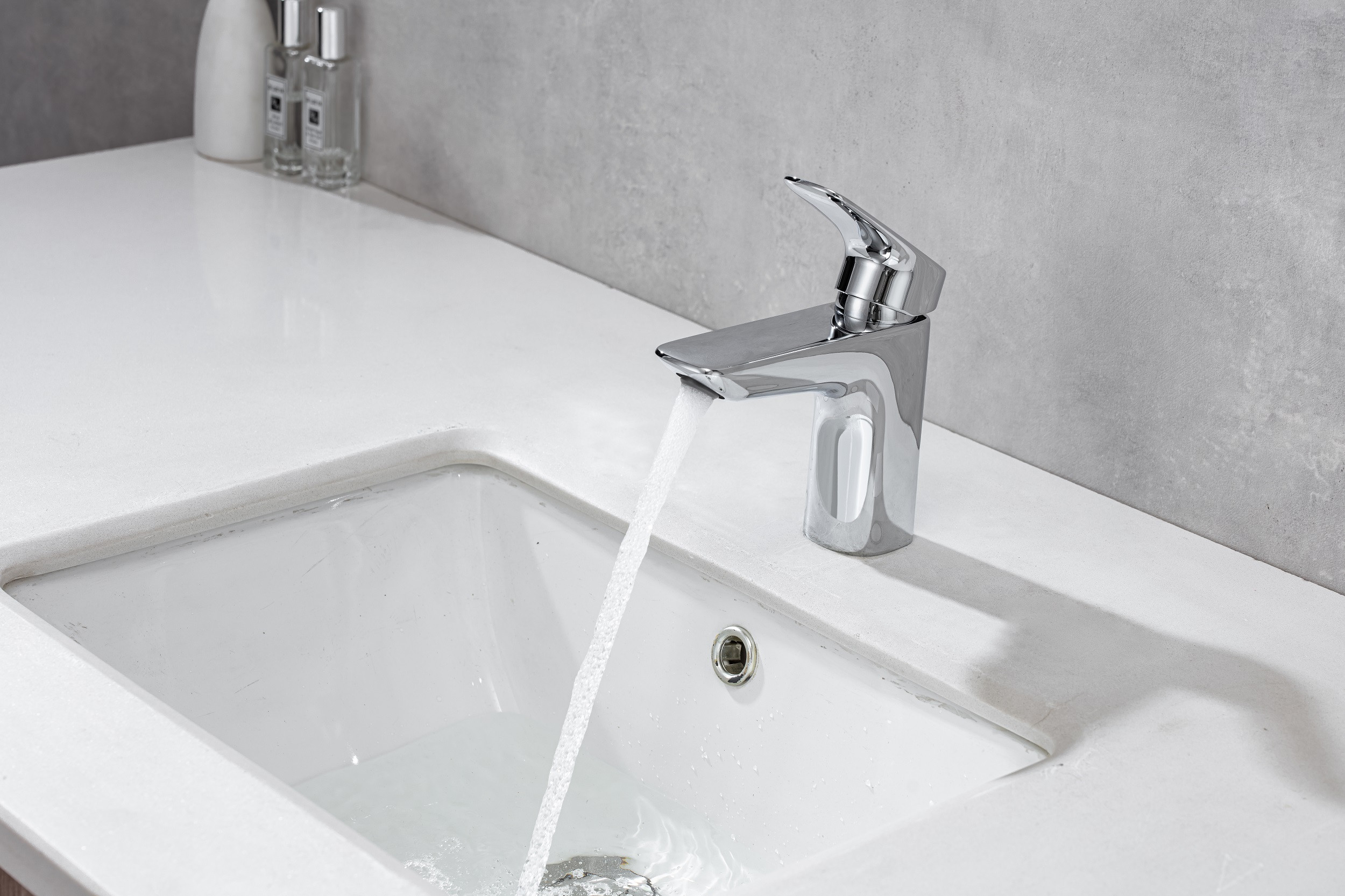 Смеситель для раковины с донным клапаном хром Aquatek Вега AQ1011CR
