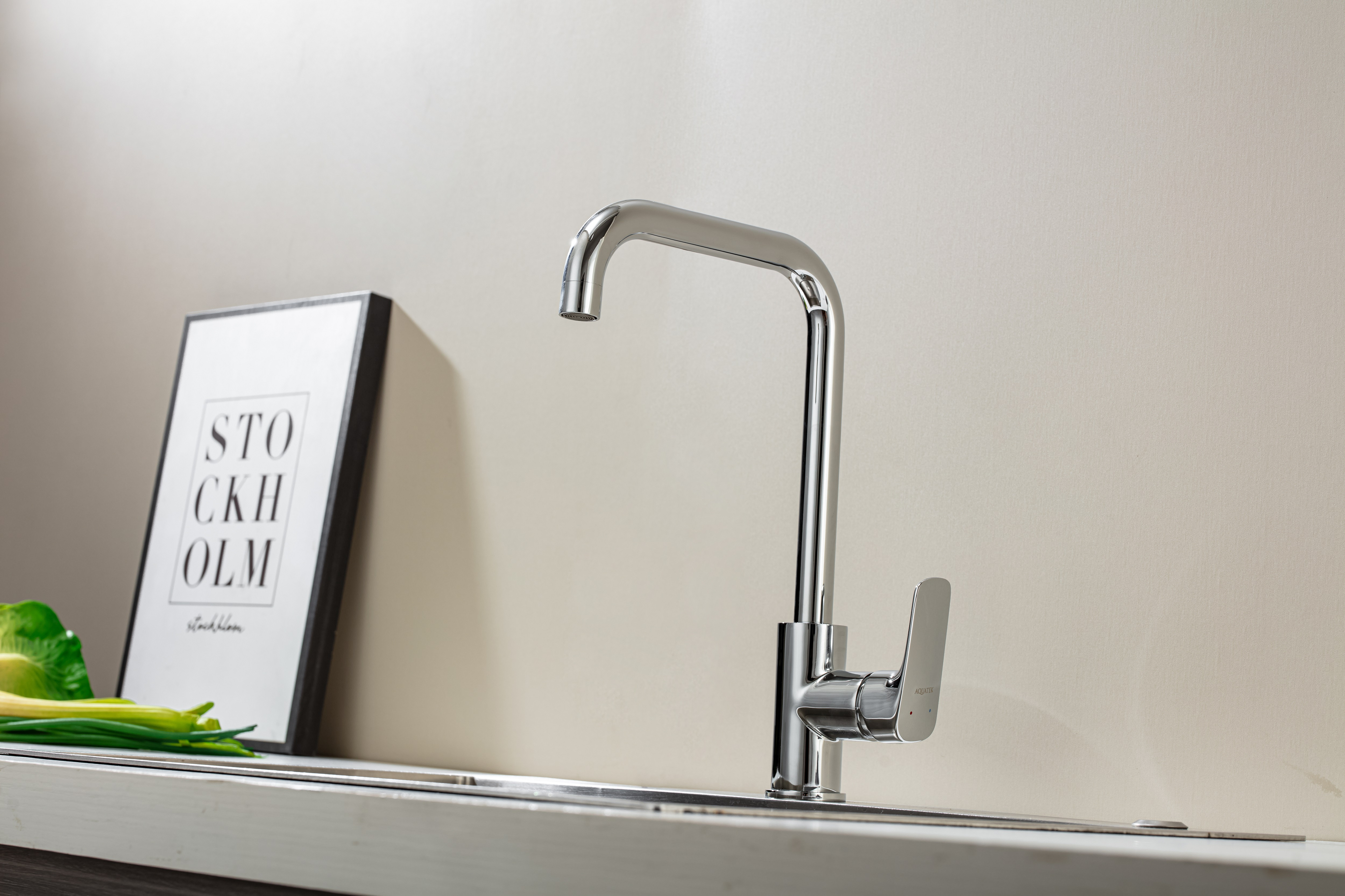Смеситель для кухни хром Aquatek Вега AQ1081CR