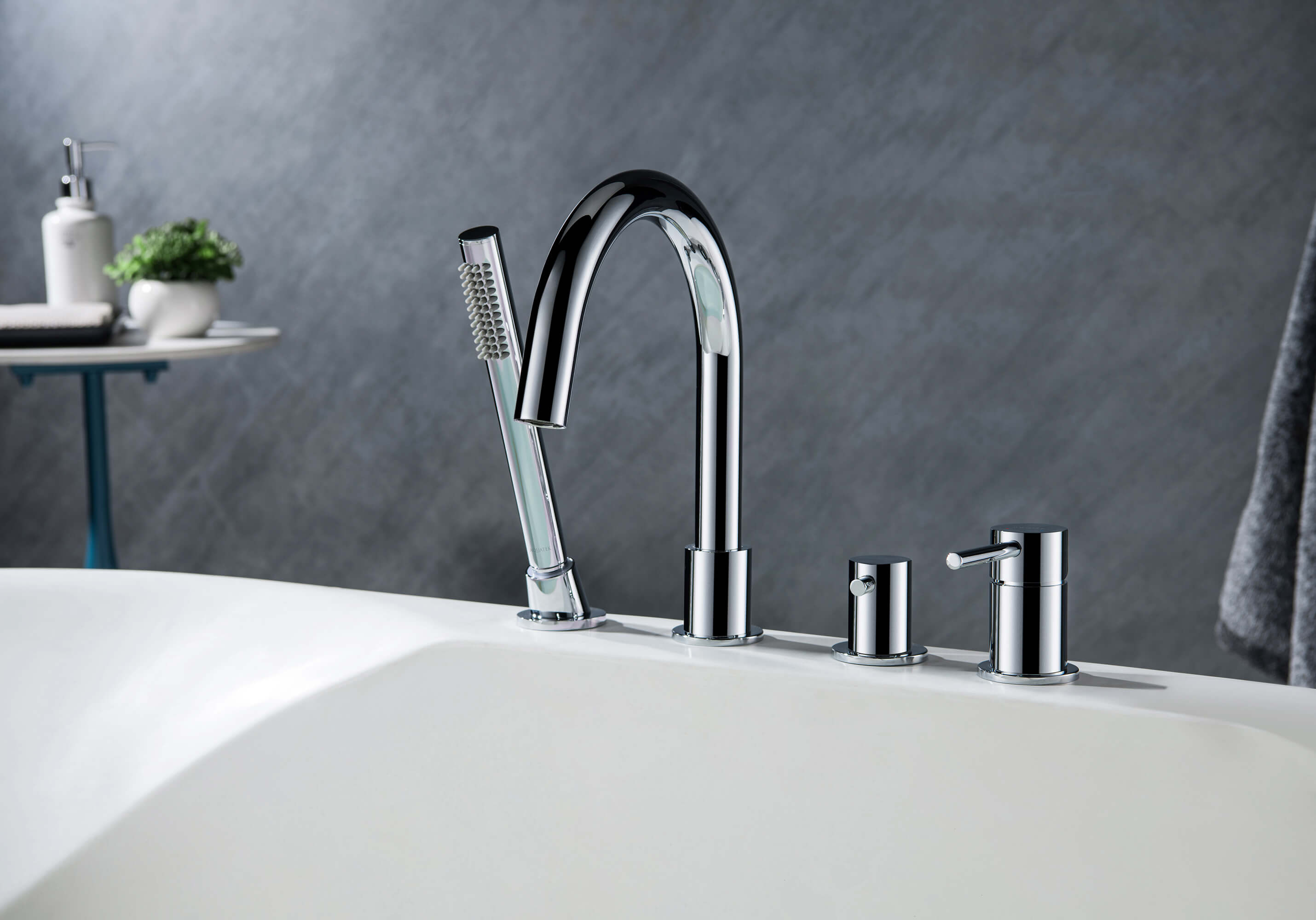 Смеситель на борт ванны хром Aquatek Европа AQ1348CR