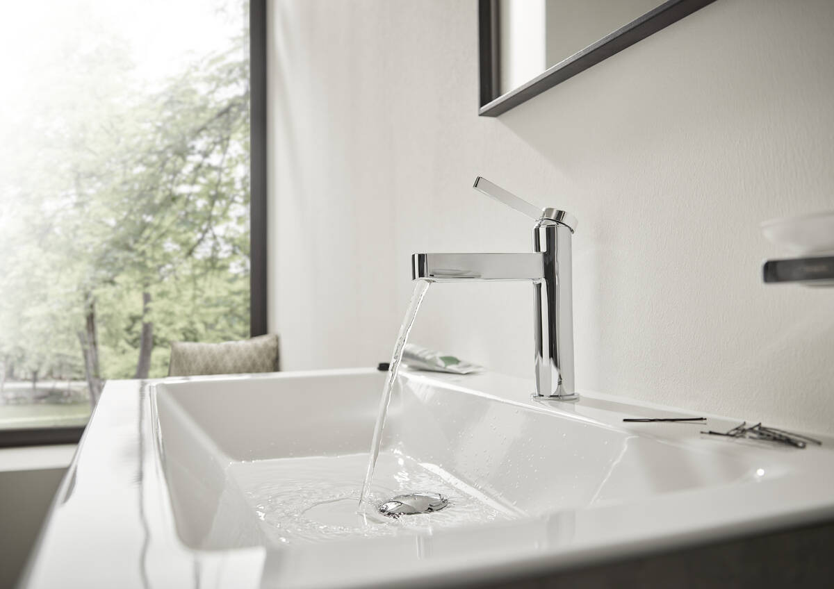 Смеситель для раковины Hansgrohe Finoris 110 с донным клапаном PushOpen глянцевый хром