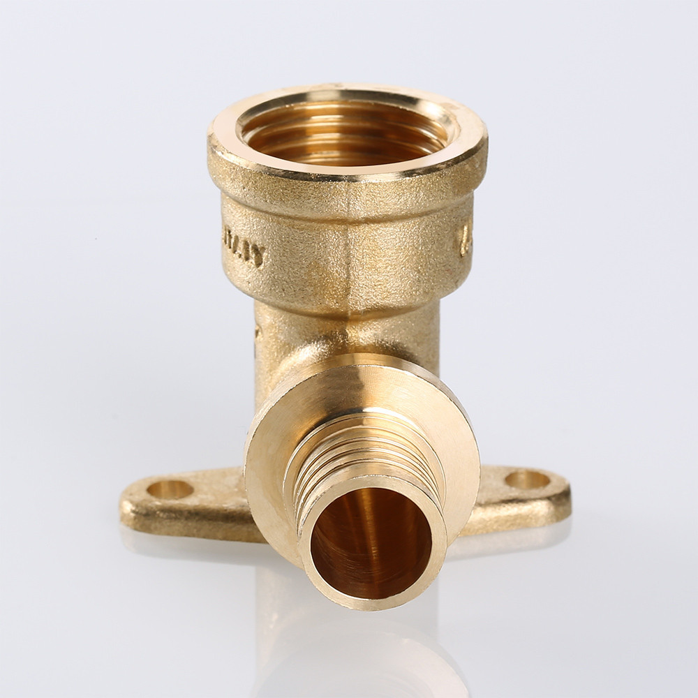 Угольник с креплением (водоразетка) надвижной 20 (2,8) мм х 1/2"в.р. VALTEC