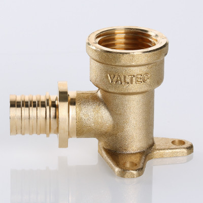 Угольник с креплением (водоразетка) надвижной 20 (2,8) мм х 1/2"в.р. VALTEC