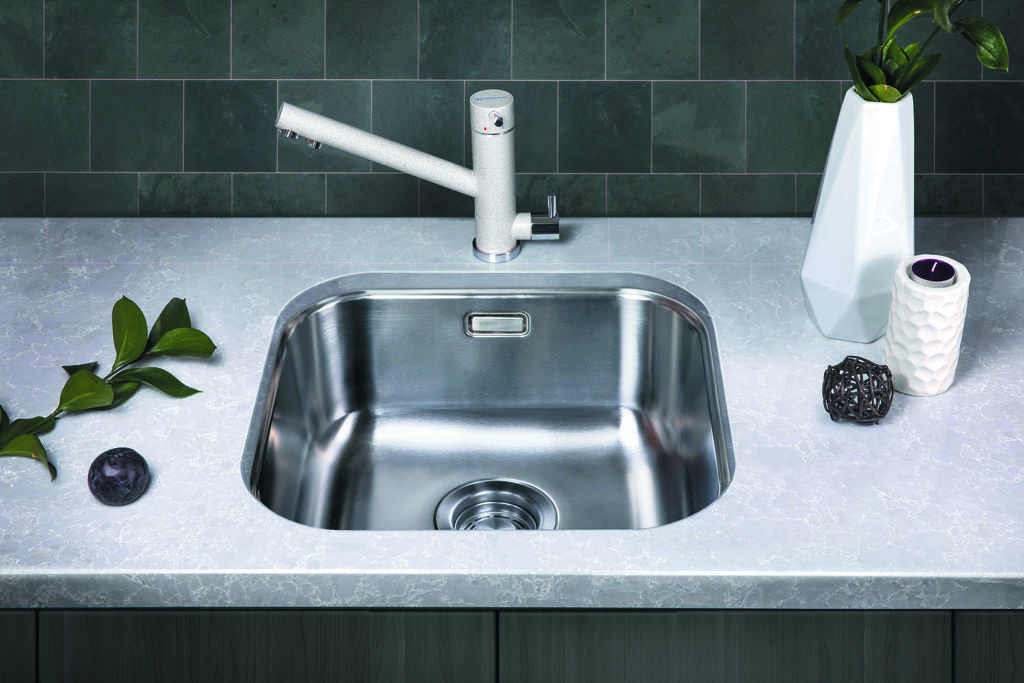 Мойка нержавеющая сталь Omoikiri Omi 44-U/IF-IN Quadro 445x445мм
