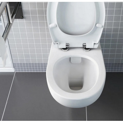 Подвесной безободковый унитаз Vitra Conforma для людей с ограниченными возможностями