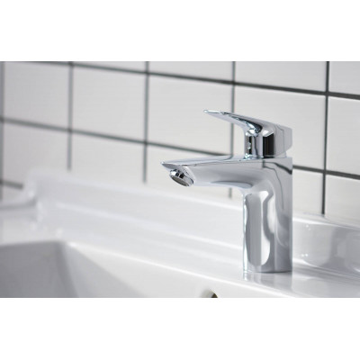 Однорычажный смеситель для раковины Hansgrohe Logis 100 с донным клапаном