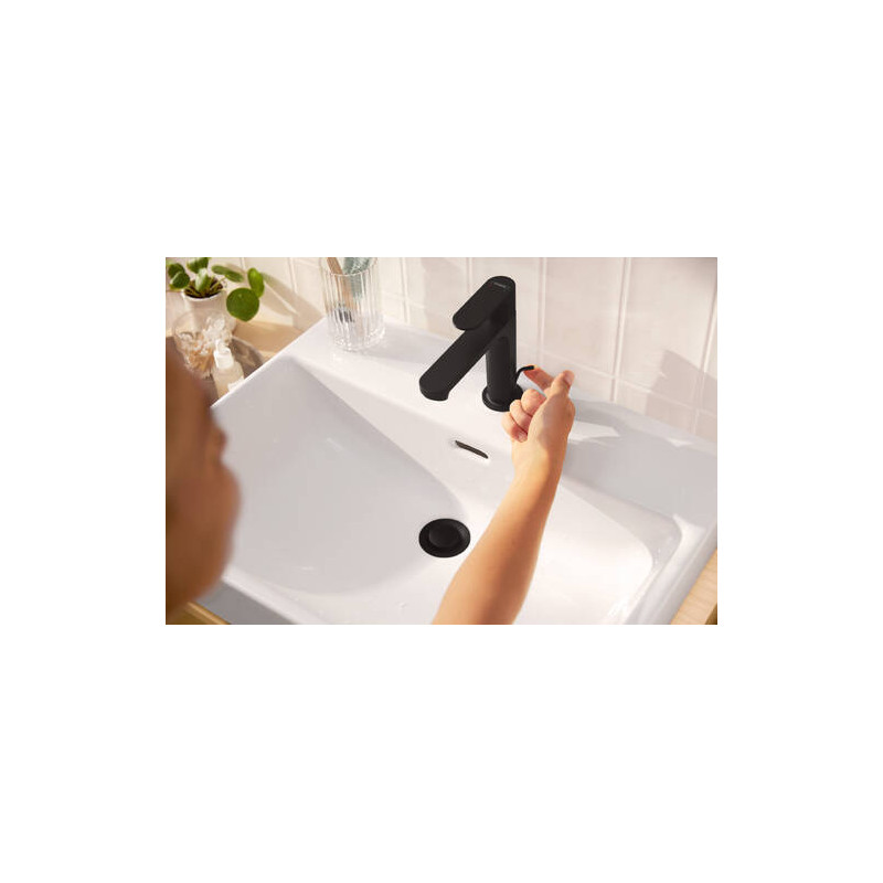 Однорычажный смеситель для раковины Hansgrohe Rebris S 110 с донным клапаном, матовый черный