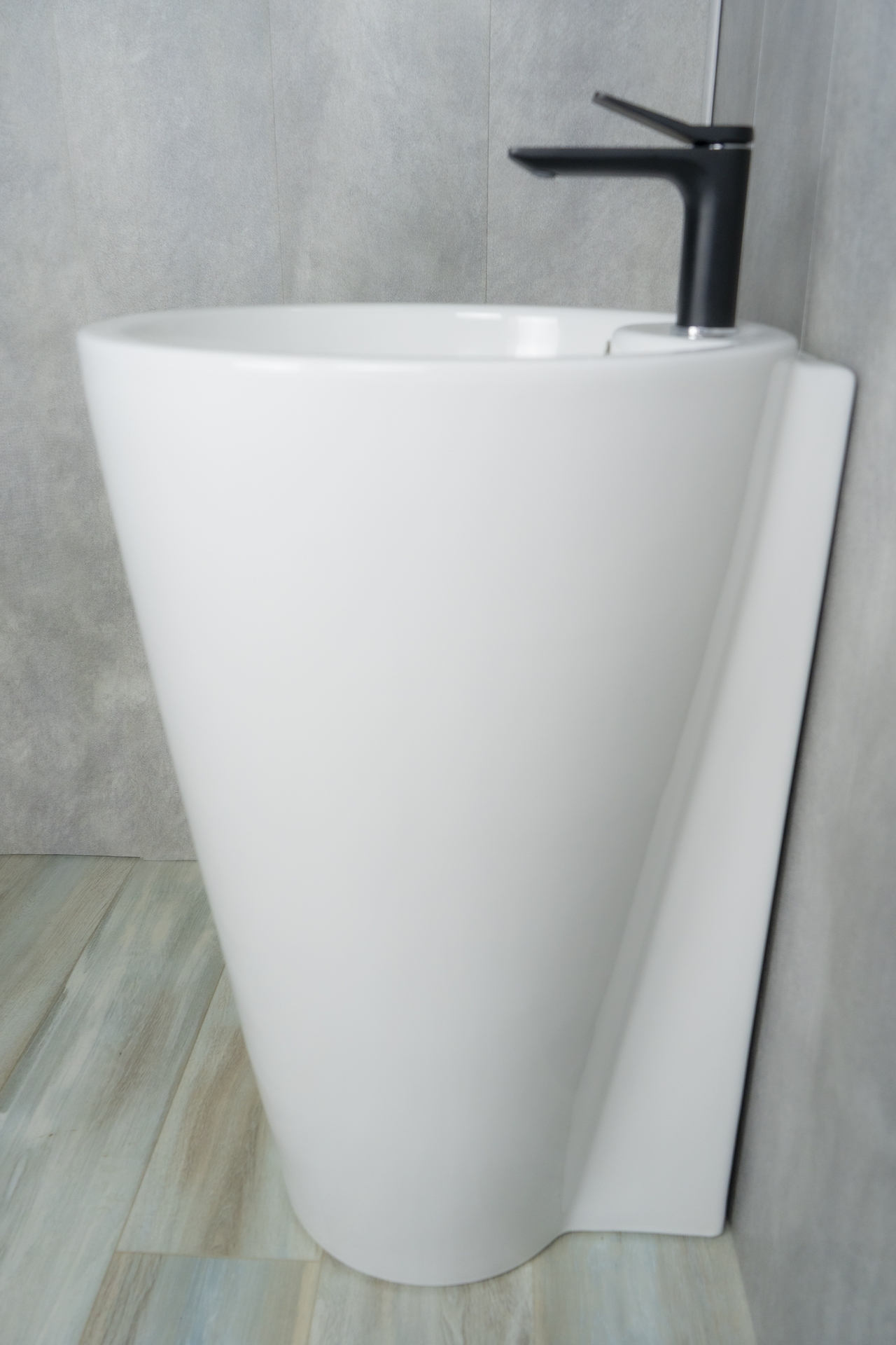 Раковина Gid Nb136 81105 накладная белая 50x53x80