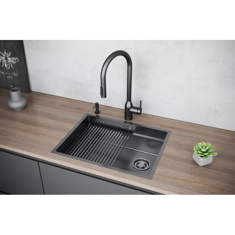 Смеситель Paulmark UNIVERSAL Metallum с подключением к фильтру для воды, с вытяжным шлангом, Вороненая сталь