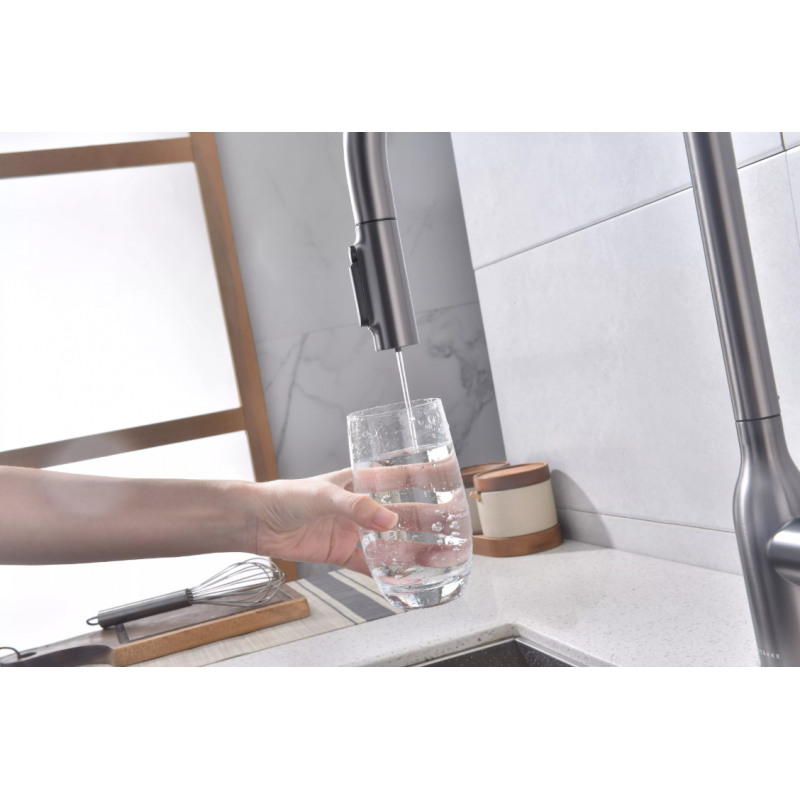 Смеситель Paulmark UNIVERSAL Basis с подключением к фильтру для воды, с вытяжным шлангом, Антрацит