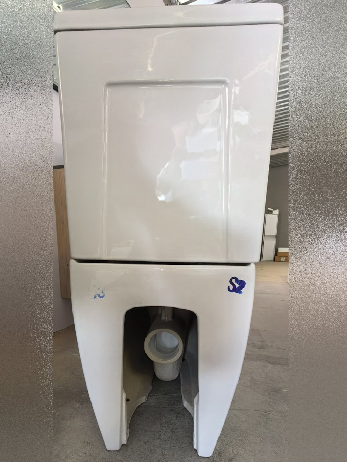 Унитаз напольный безободковый Quwelle Q40121 Vortex с быстросъемным сиденьем микролифт