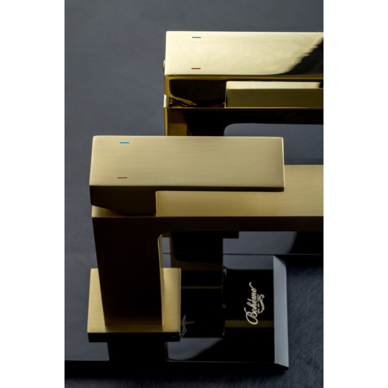 Смеситель для умывальника Boheme QUBIC Bronze, однорычажный, цвет &laquo;бронза&raquo;, Италия