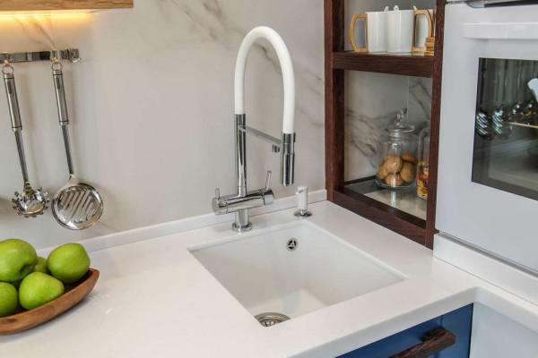 Мойка гранитная белая 38 см, Omoikiri, Bosen 38-U-WH