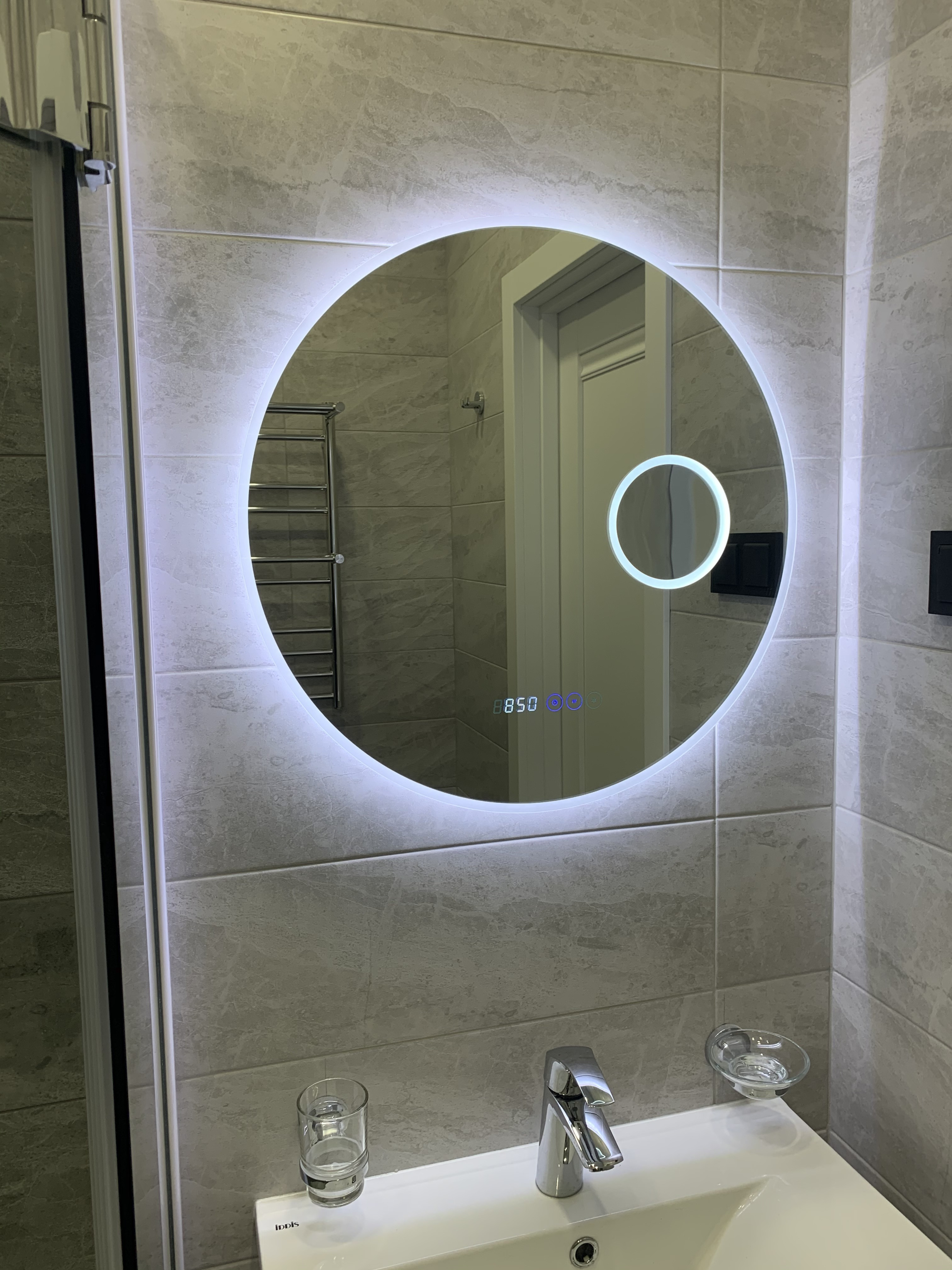 Зеркало с LED подсветкой 600мм. AUREL 600-3 WeltWasser
