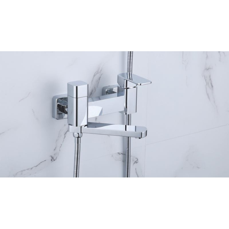 Смеситель для ванны хром Rose R2602