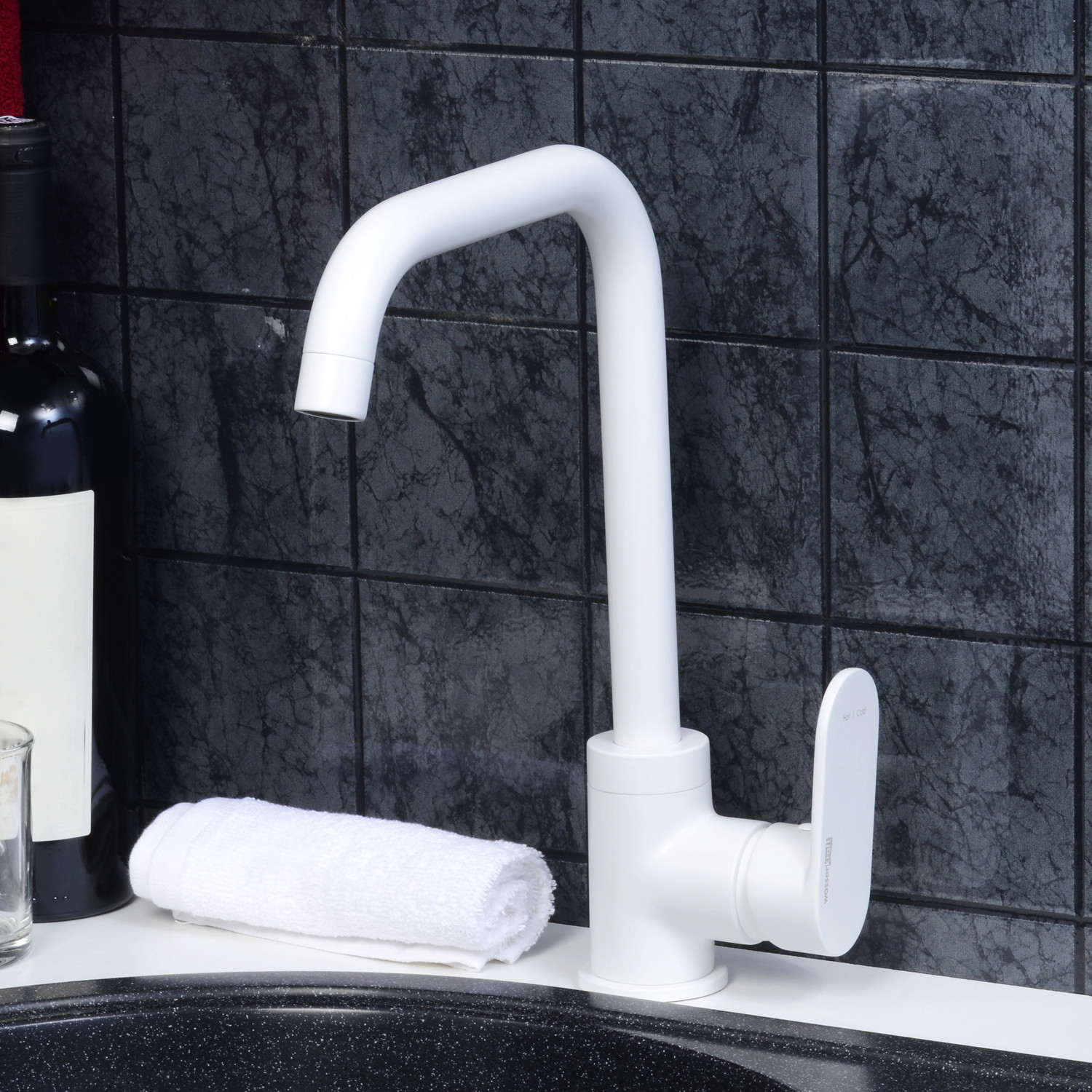 Смеситель для кухни белый WasserKRAFT Mindel 8507
