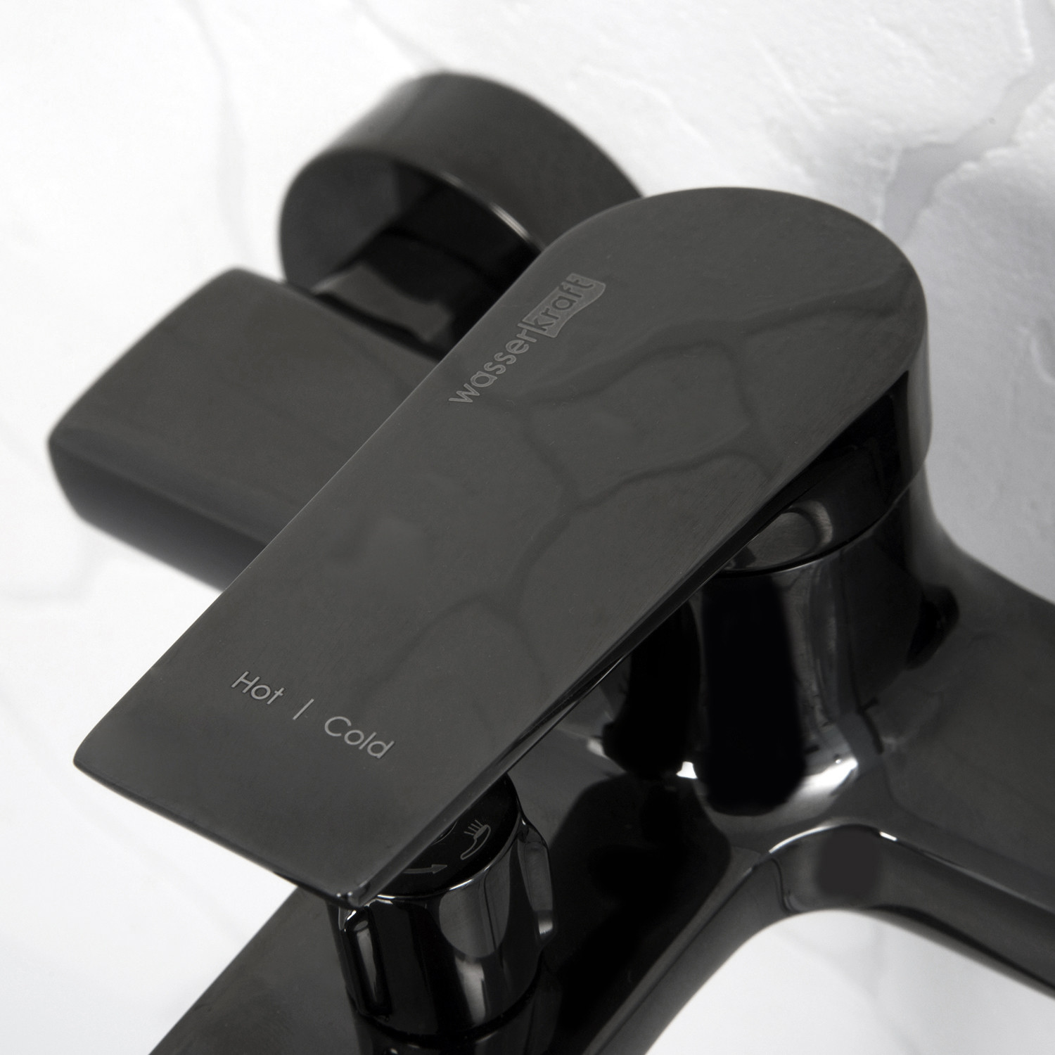 Смеситель для ванны чёрный WasserKRAFT Glan 6601